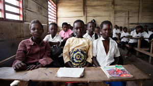 Children attending class in DRC