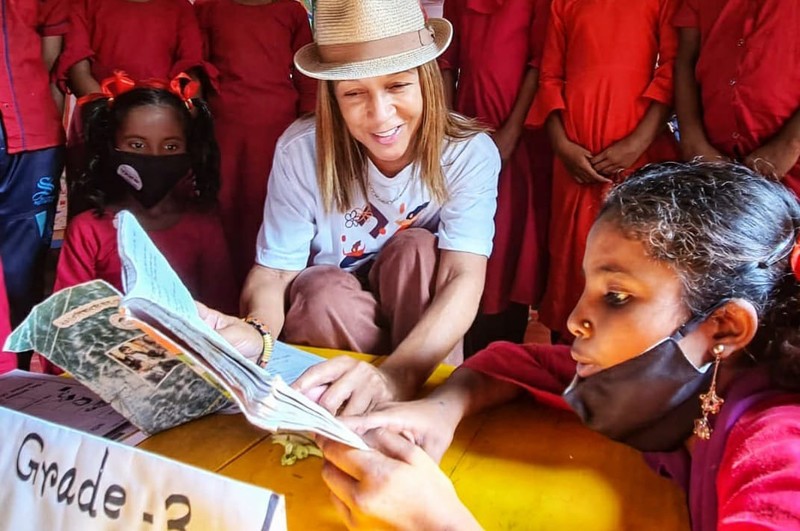 Helen Grant at a school in Bangladesh