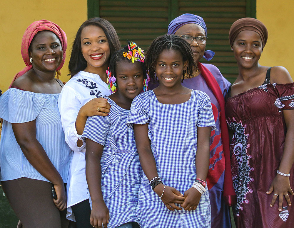 Folly with young girls.